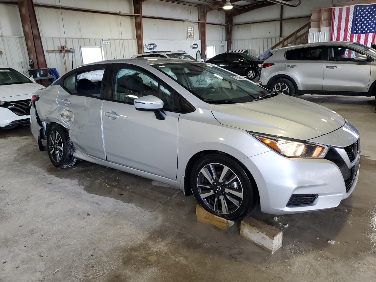 2020 Nissan Versa - Image 4