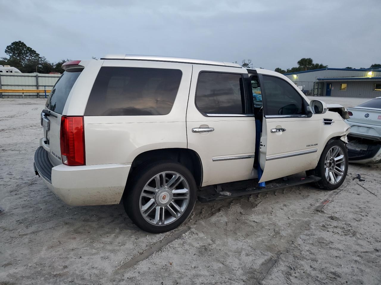 2013 Cadillac Escalade Platinum VIN: 1GYS3DEF7DR244471 Lot: 79534644