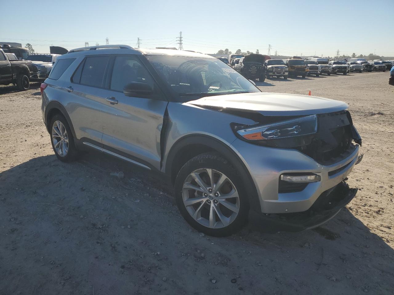 VIN 1FM5K7HC0NGB14761 2022 FORD EXPLORER no.4