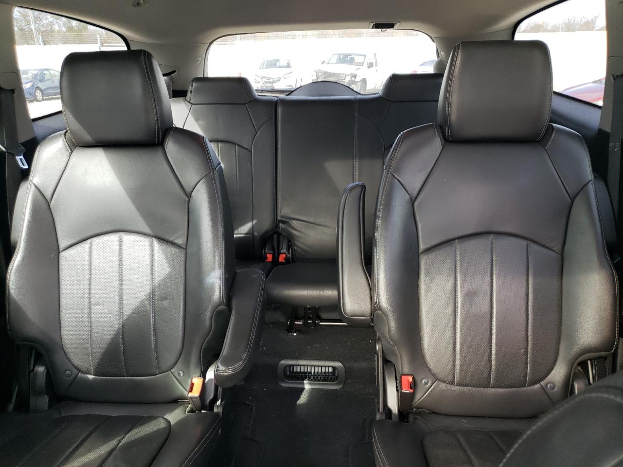 2016 Buick Enclave - Image 10
