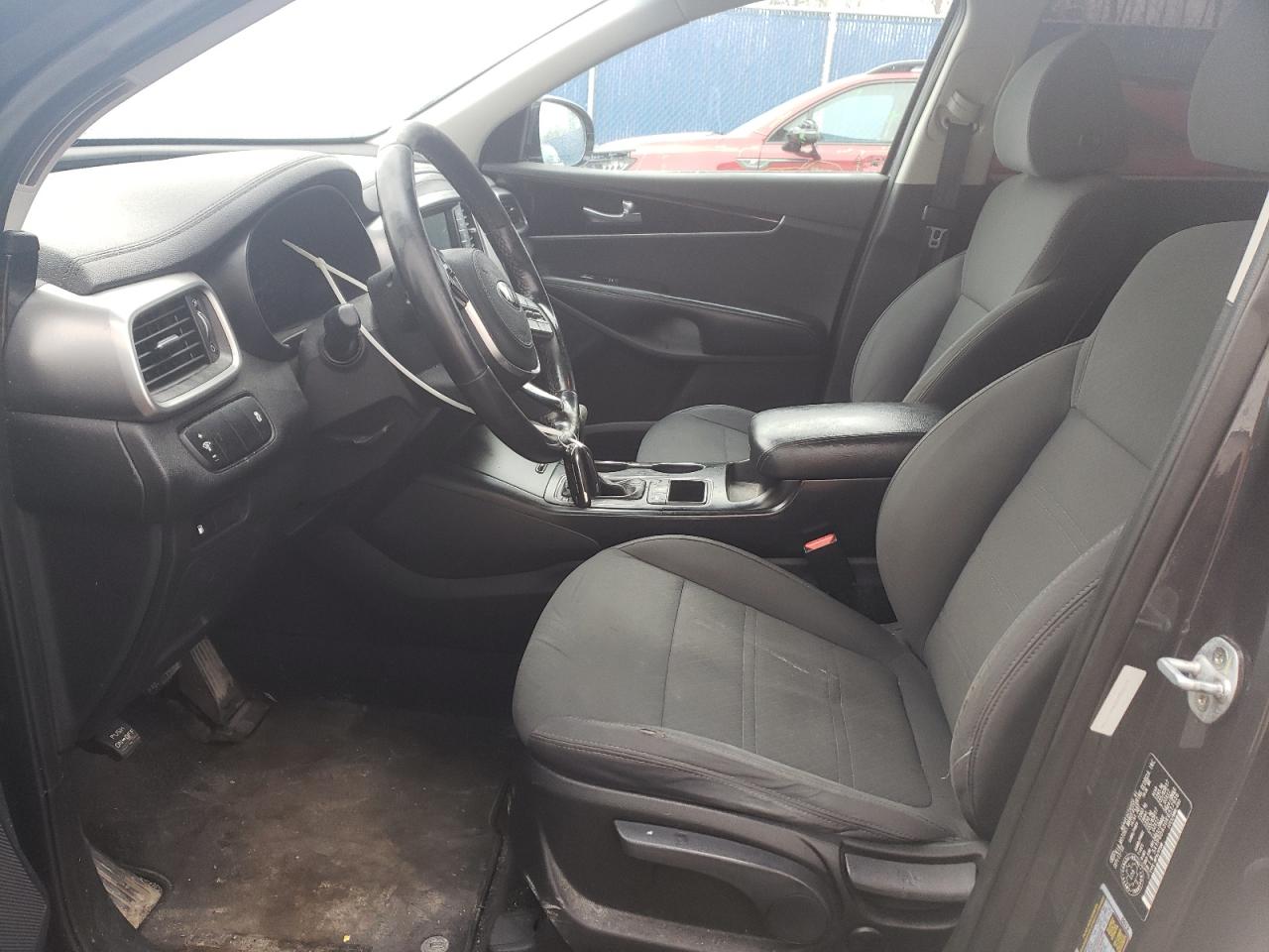 2019 Kia Sorento L VIN: 5XYPGDA30KG517936 Lot: 81098174