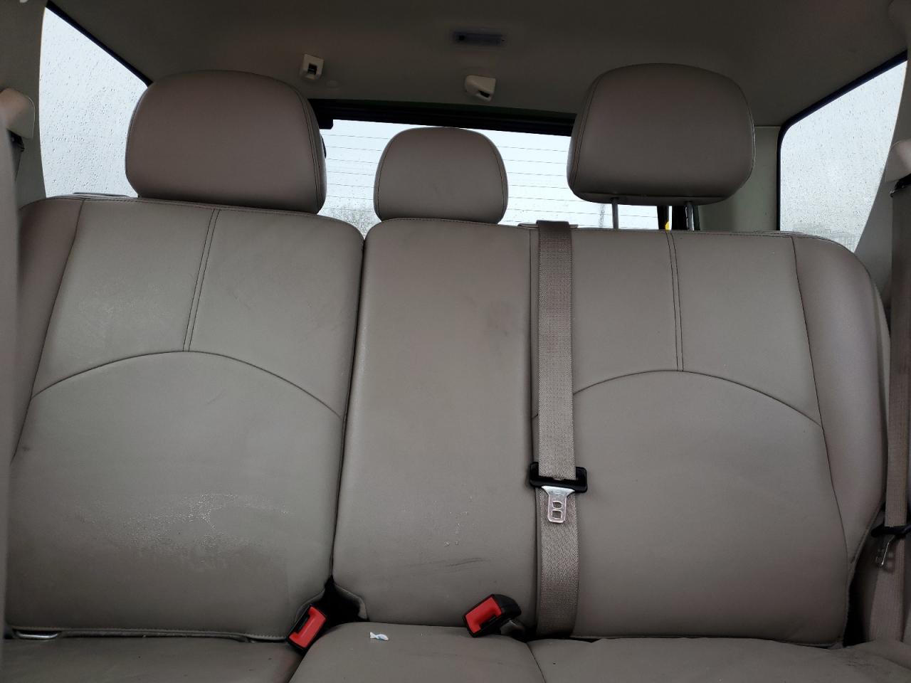 2010 Mercury Mariner - Image 10
