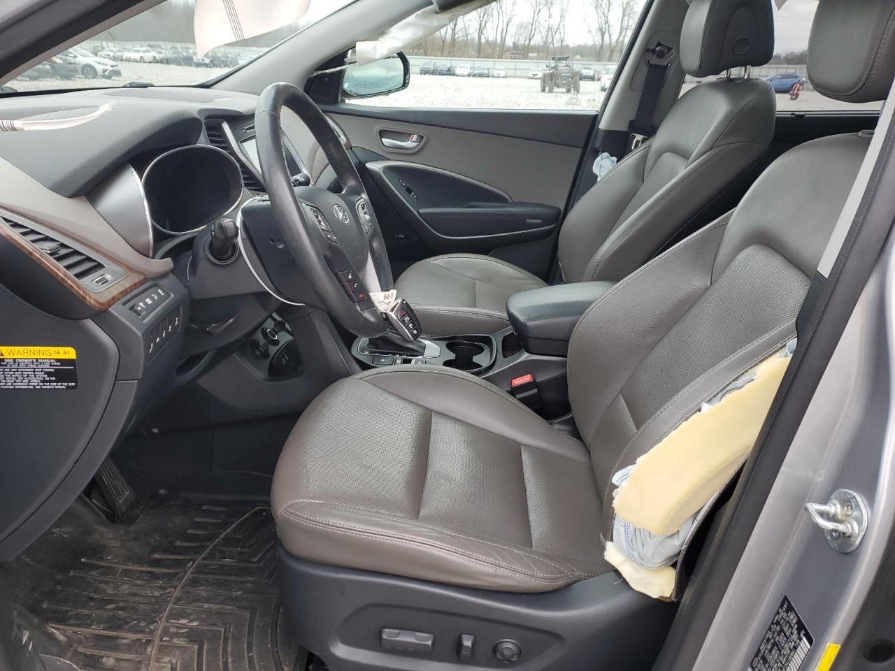 2017 Hyundai Santa Fe - Image 7
