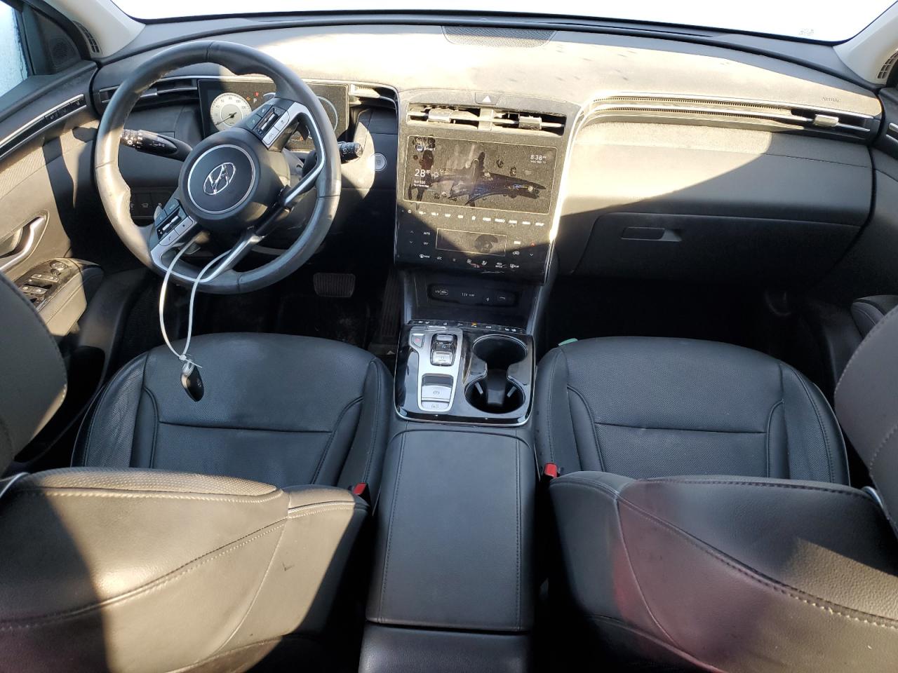 2022 Hyundai Tucson - Image 8