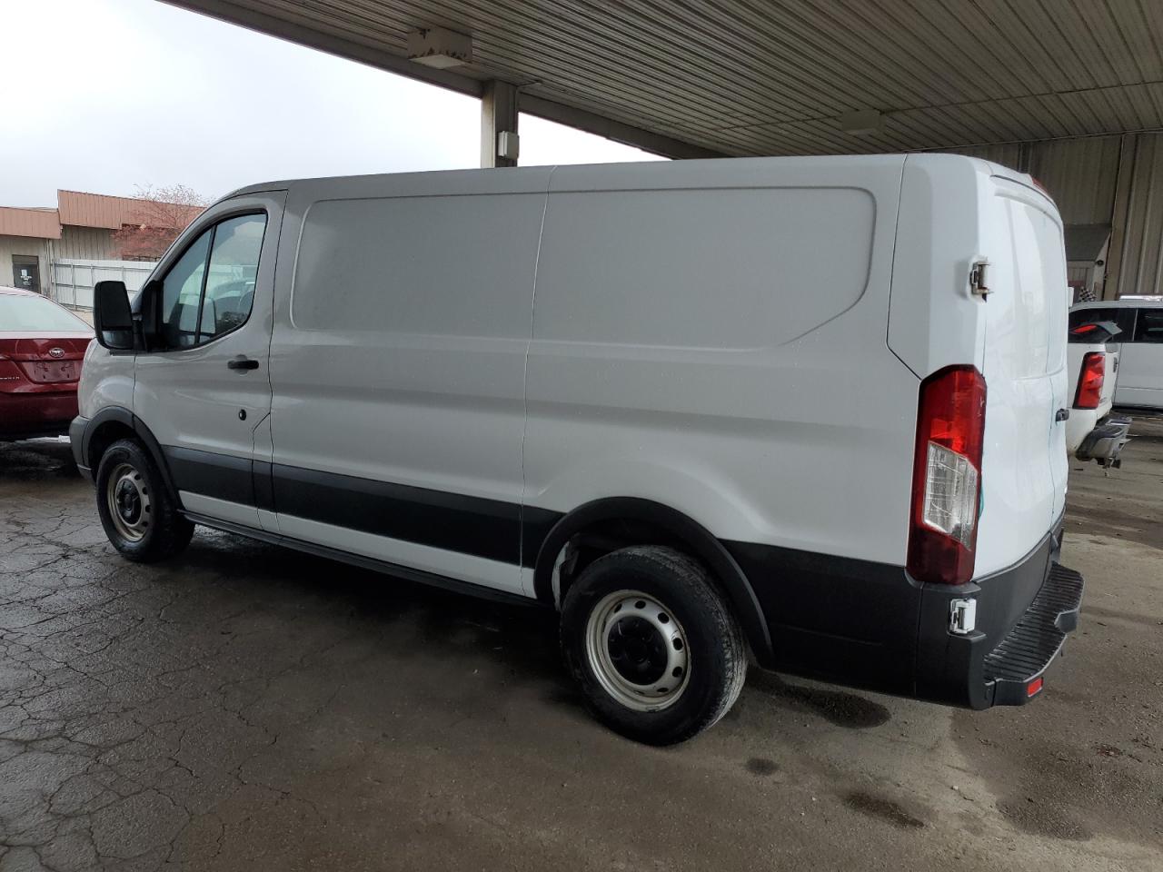 VIN 1FTYE1ZM8KKA24327 2019 FORD TRANSIT no.2