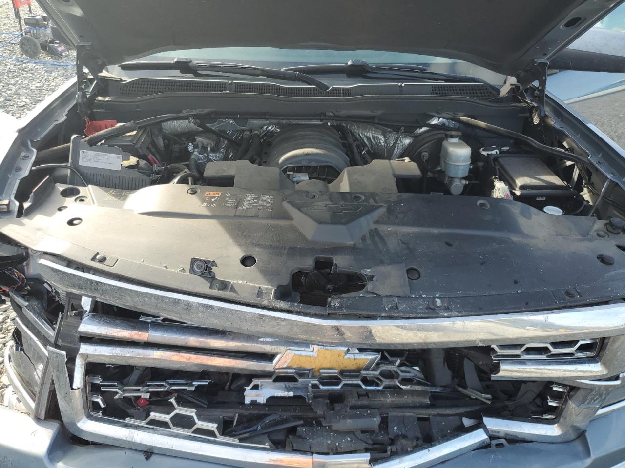 2015 Chevrolet Silverado - Image 11
