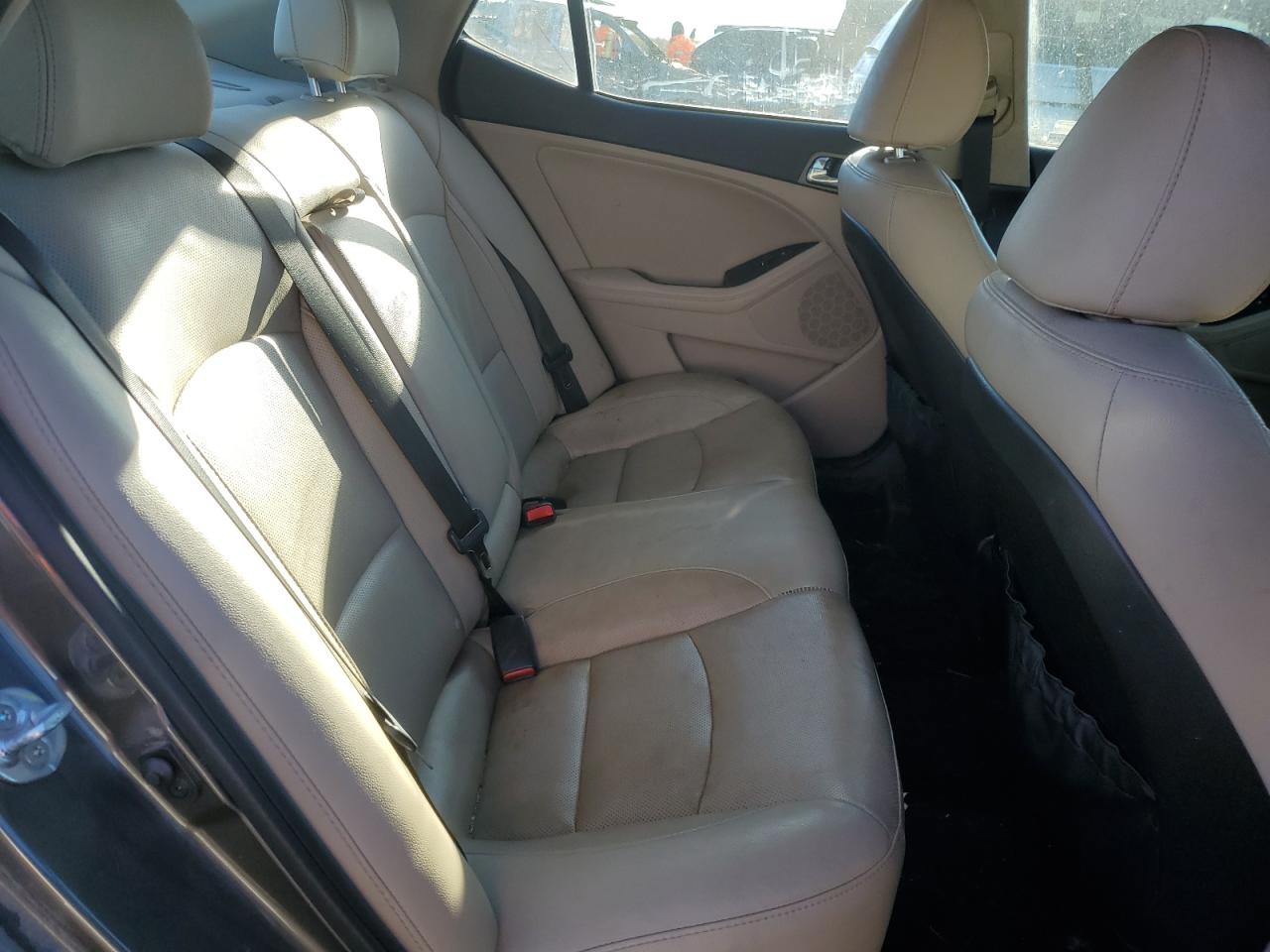 2015 Kia Optima - Image 10