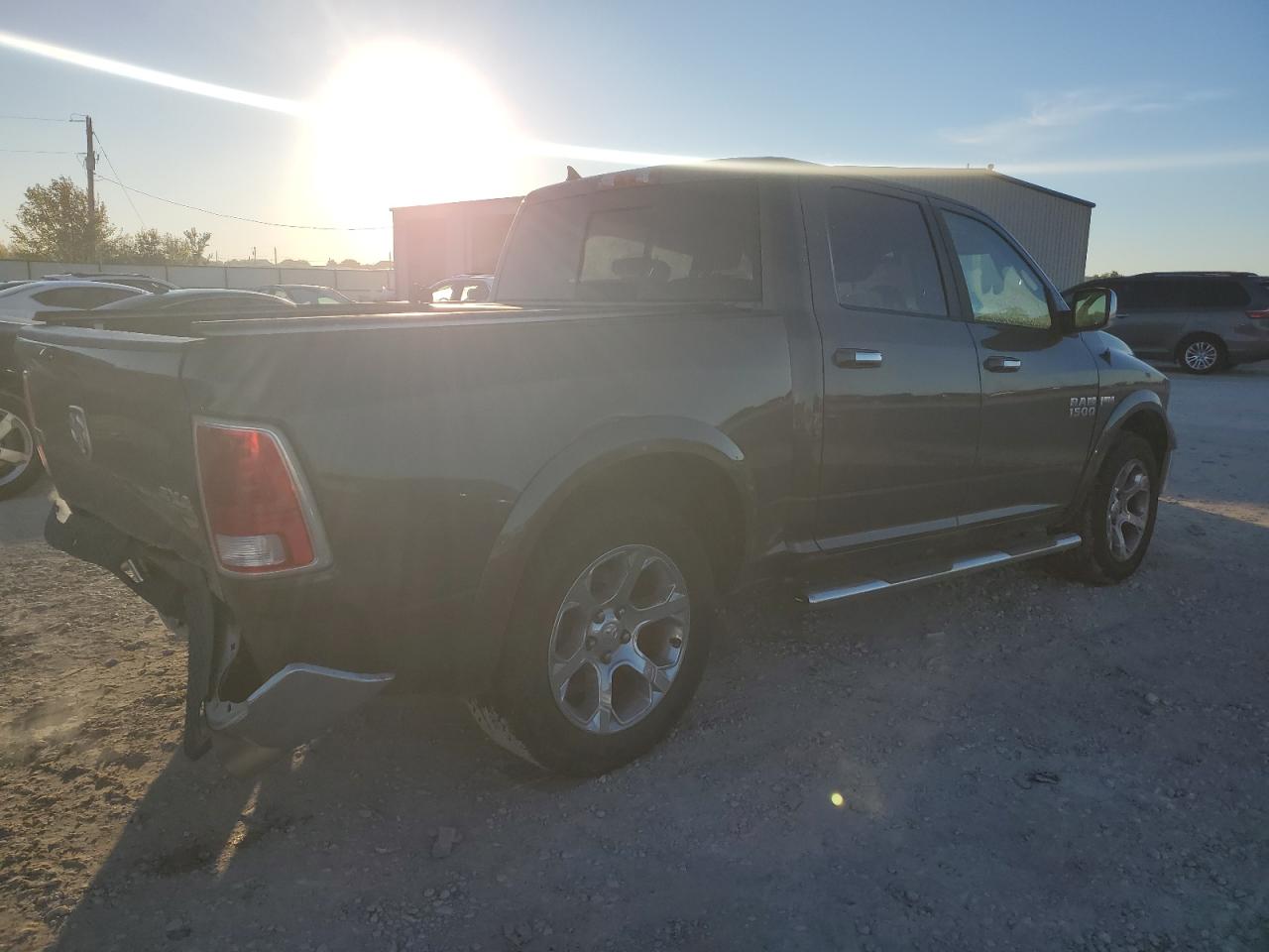 2018 RAM 1500 - Image 3