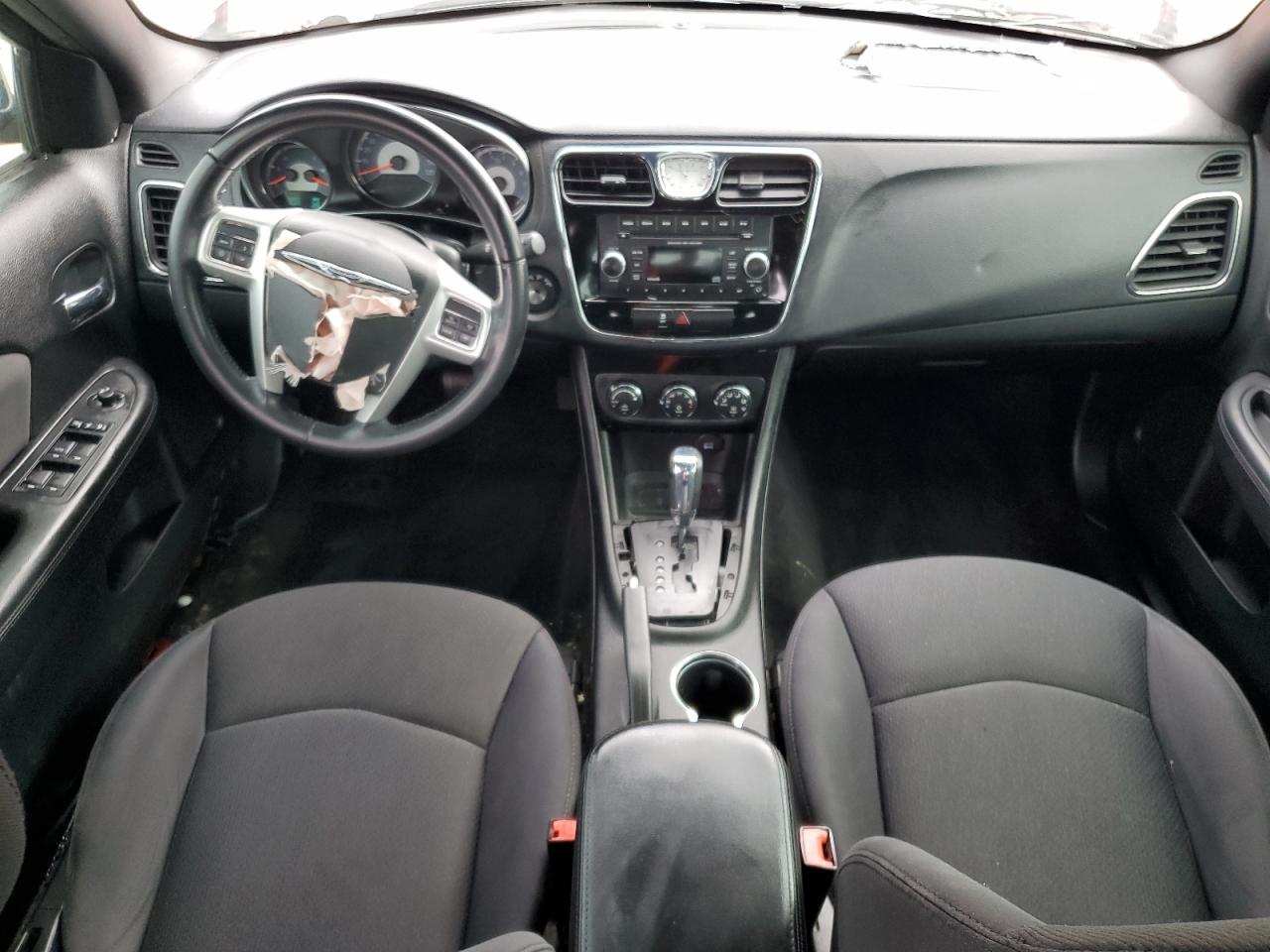 2012 Chrysler 200 - Image 8