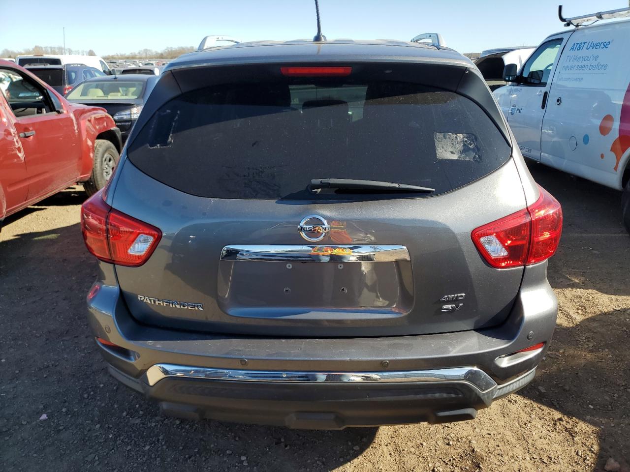 2018 Nissan Pathfinder S VIN: 5N1DR2MM2JC607075 Lot: 78201804