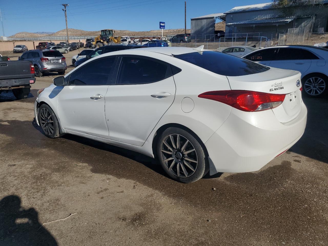 2012 Hyundai Elantra - Image 2