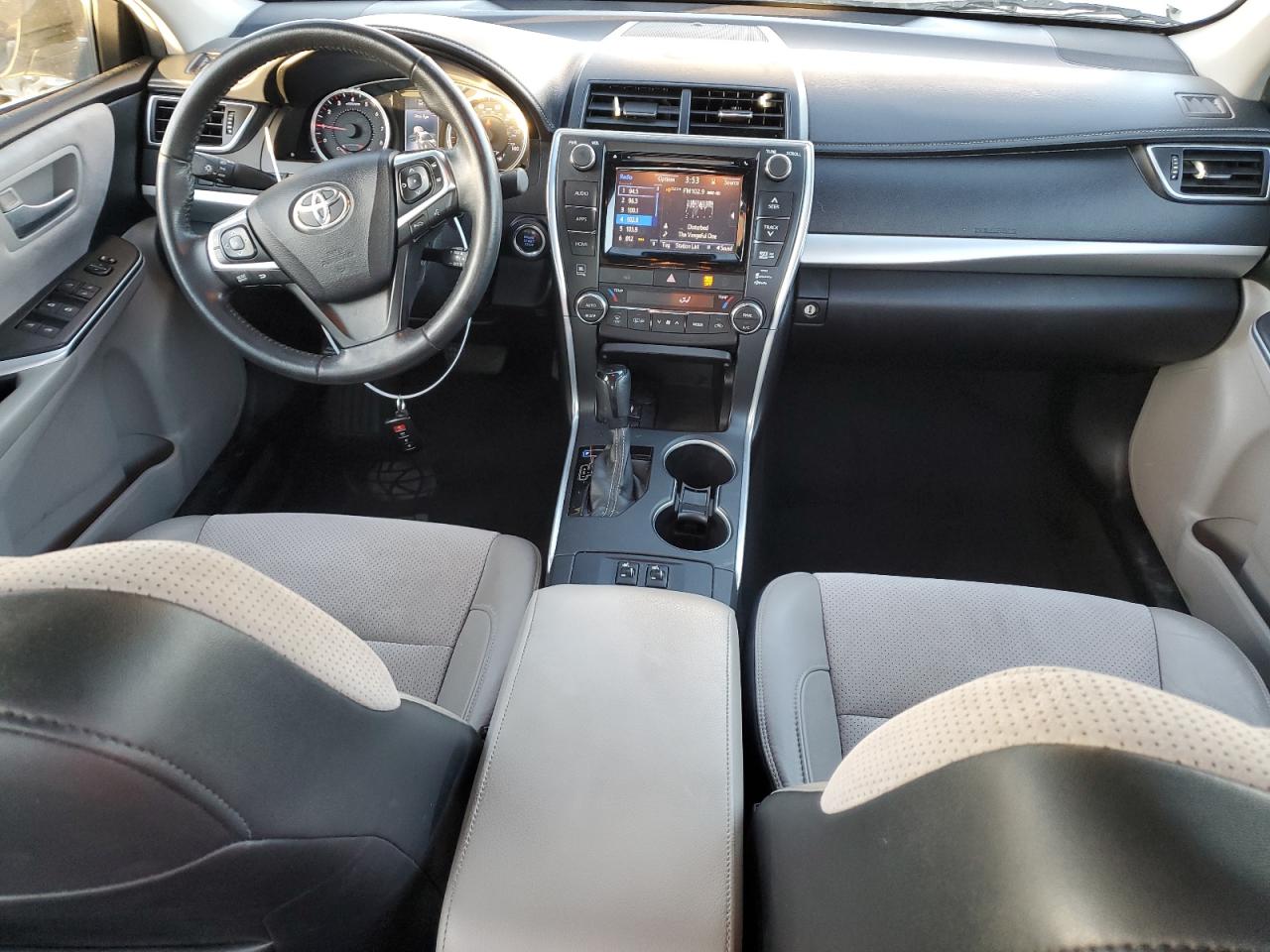 2015 Toyota Camry - Image 8