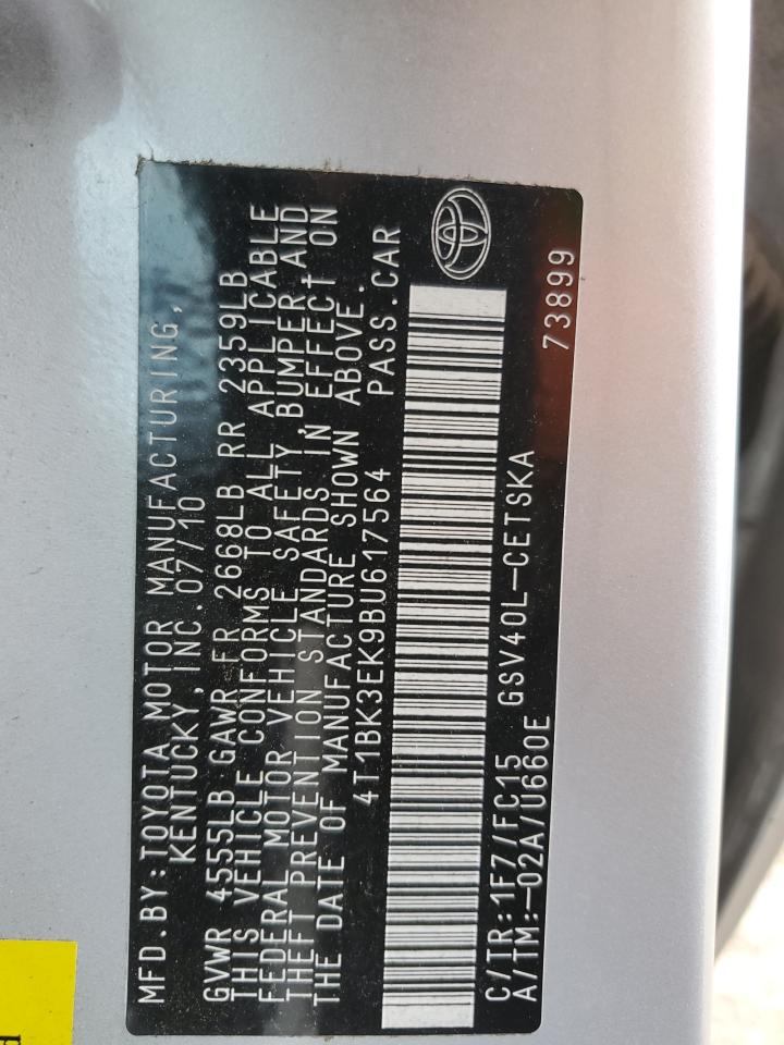 2011 Toyota Camry - Image 12