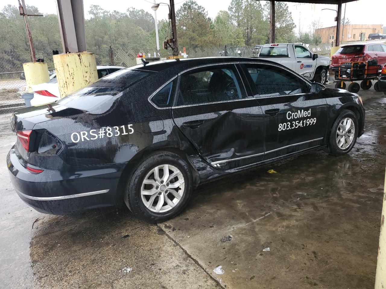 2017 Volkswagen Passat - Image 3