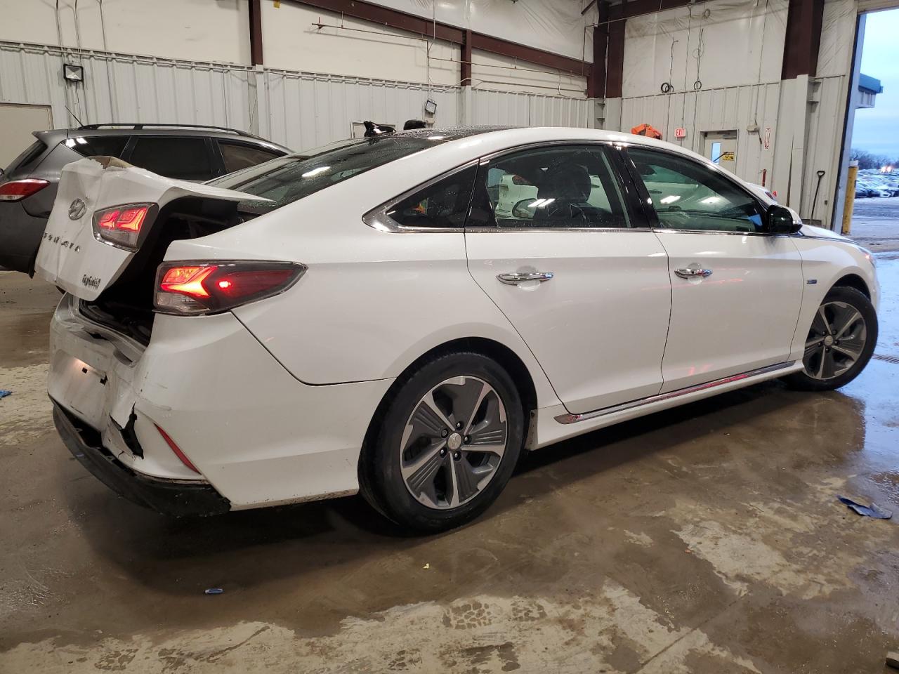 2018 Hyundai Sonata - Image 3