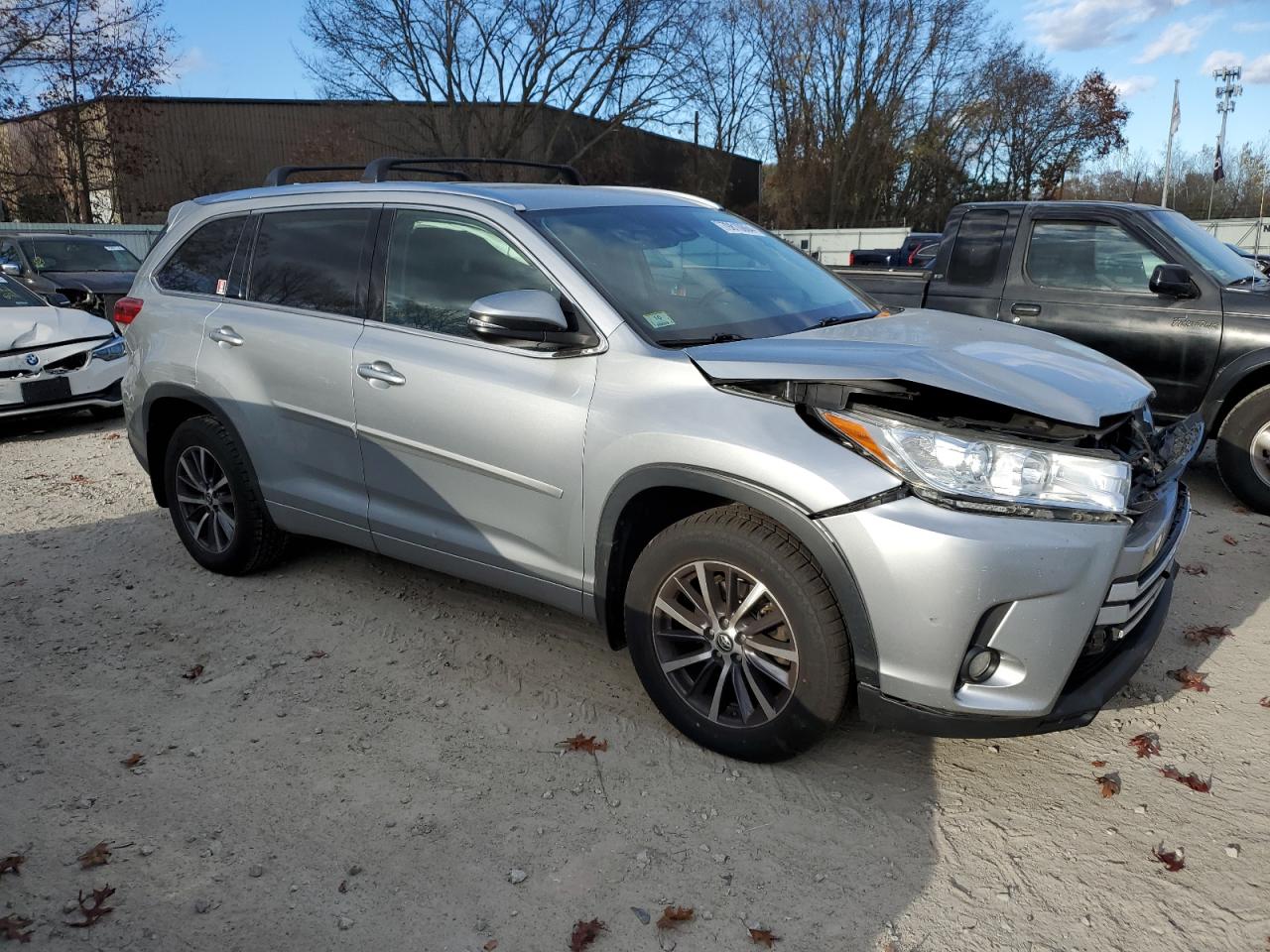 VIN 5TDJZRFH5HS479276 2017 TOYOTA HIGHLANDER no.4