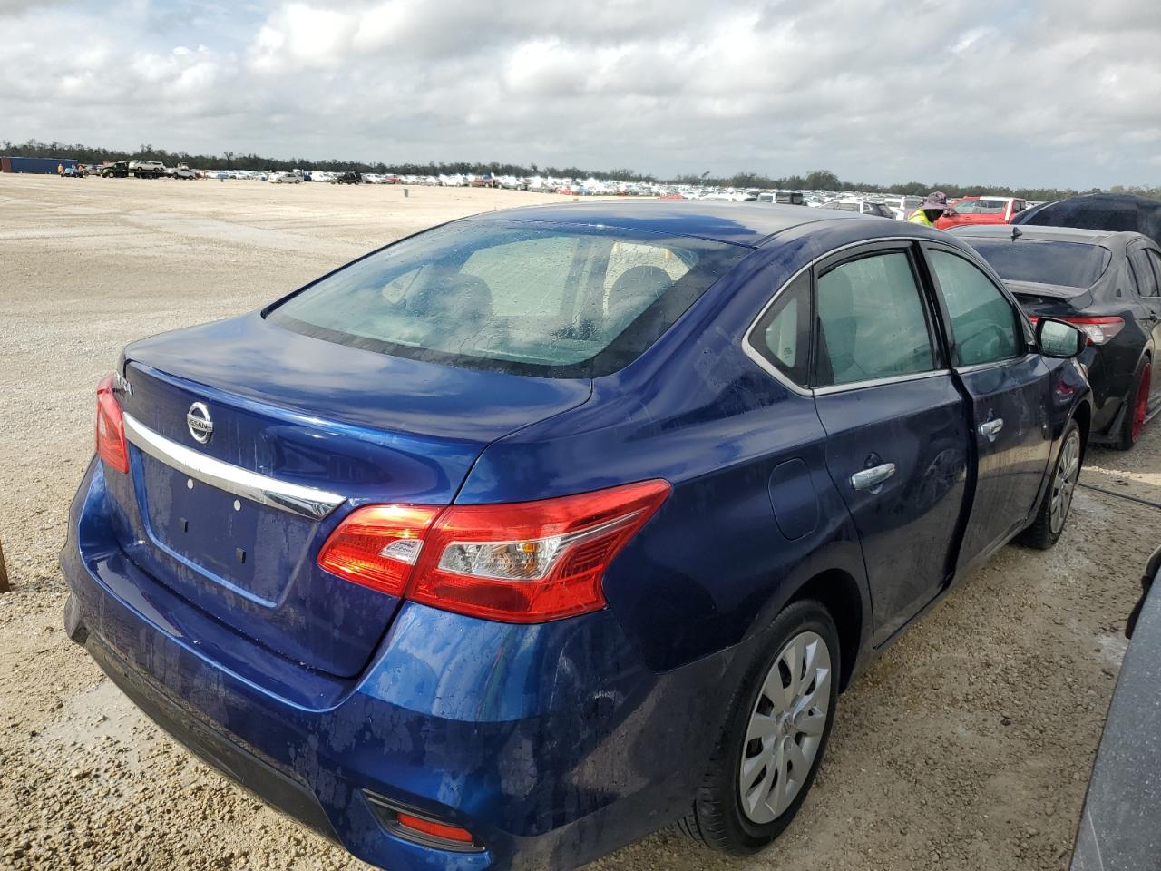 VIN 3N1AB7AP0JY288096 2018 NISSAN SENTRA no.3