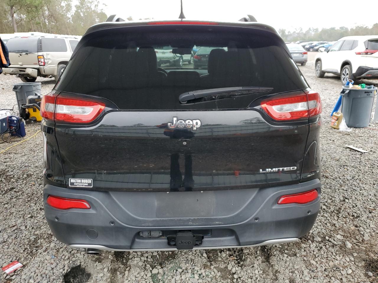 2018 Jeep Cherokee Limited VIN: 1C4PJLDB2JD560587 Lot: 81345384