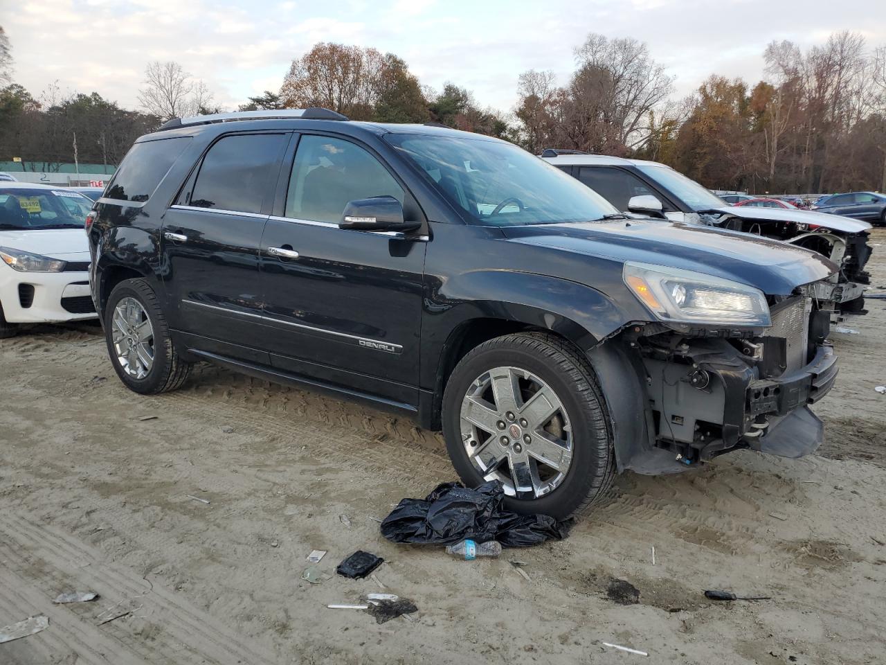 2015 GMC Acadia - Image 4