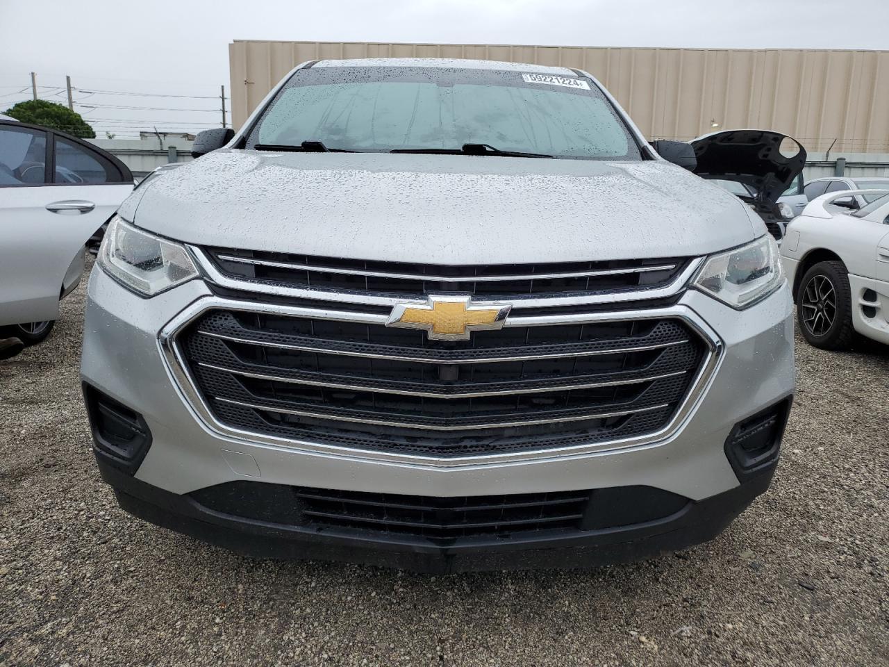 VIN 1GNERFKW0KJ250634 2019 CHEVROLET TRAVERSE no.5