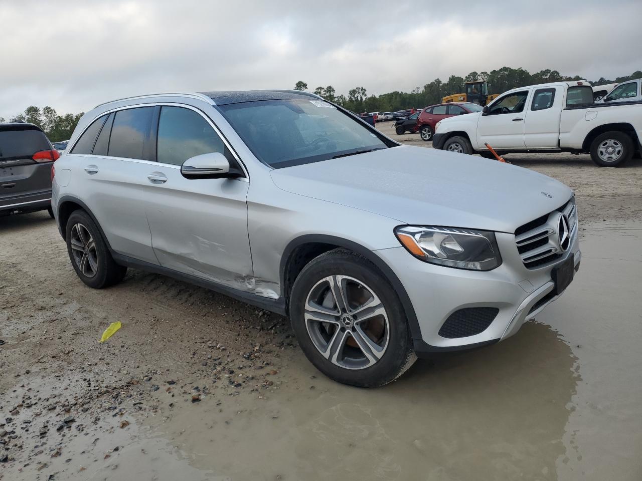 2018 Mercedes-Benz GLC - Image 4