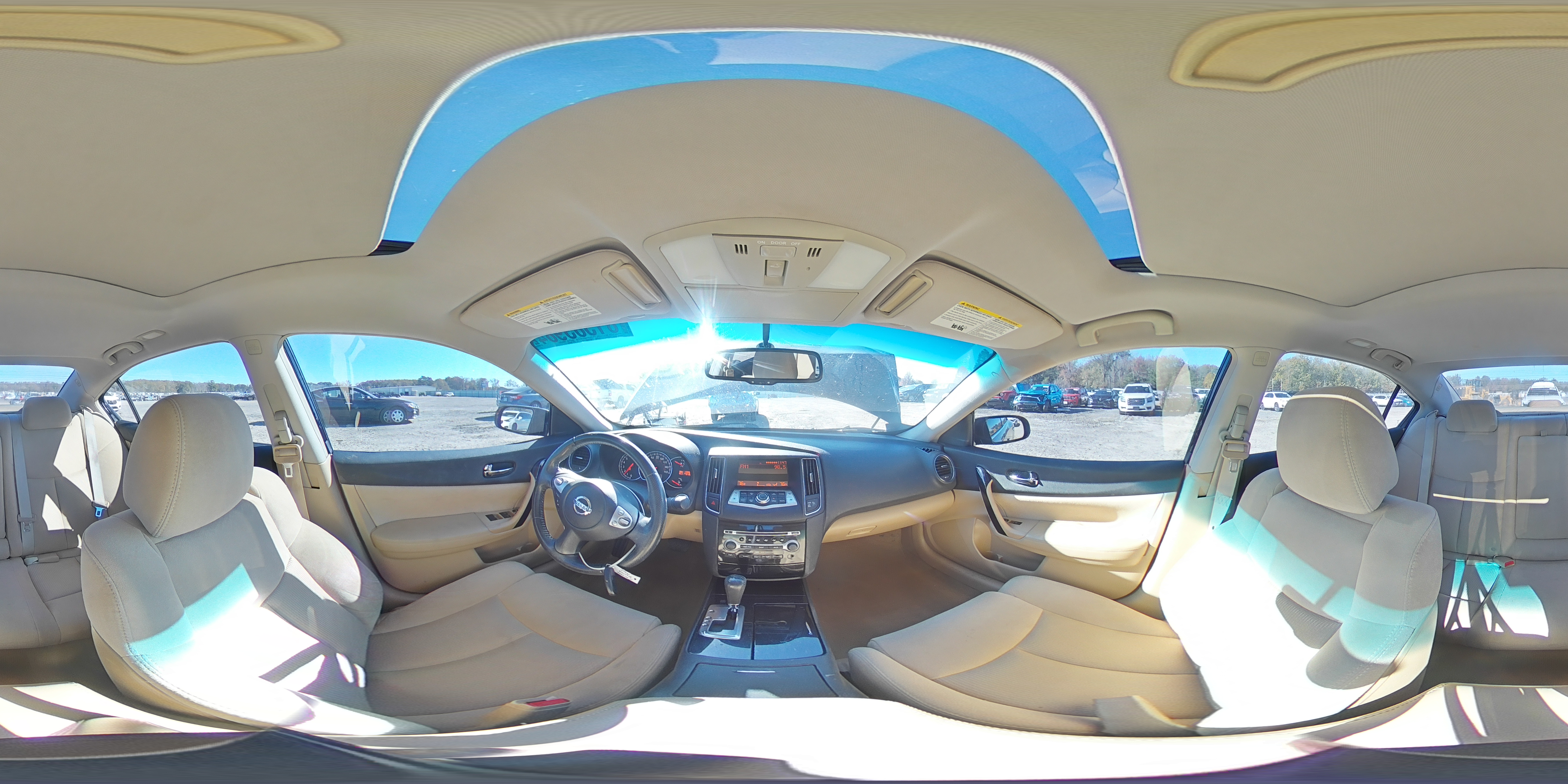 2010 Nissan Maxima - Image 13