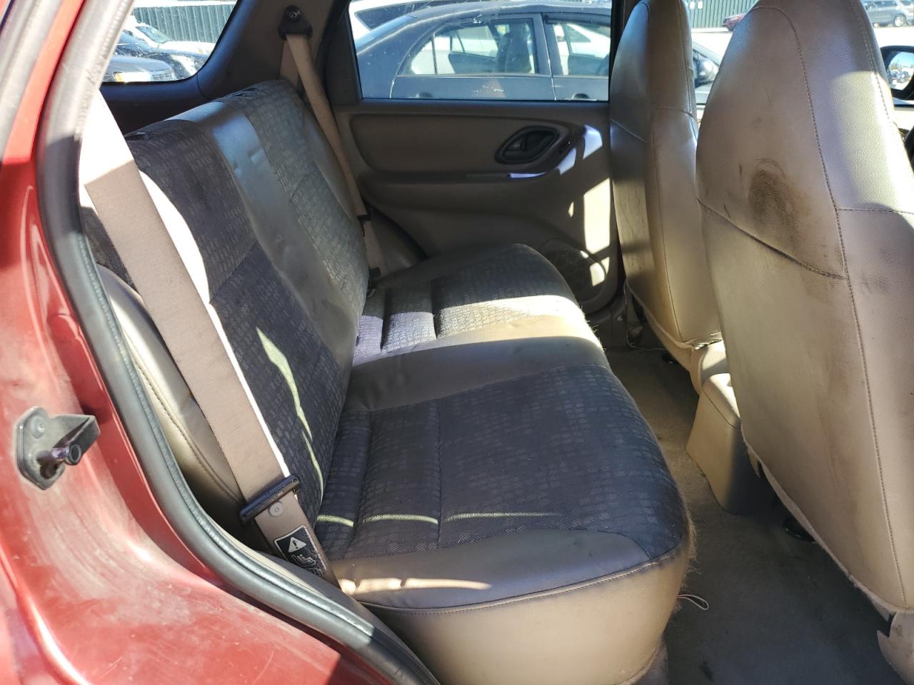 2001 Ford Escape - Image 11