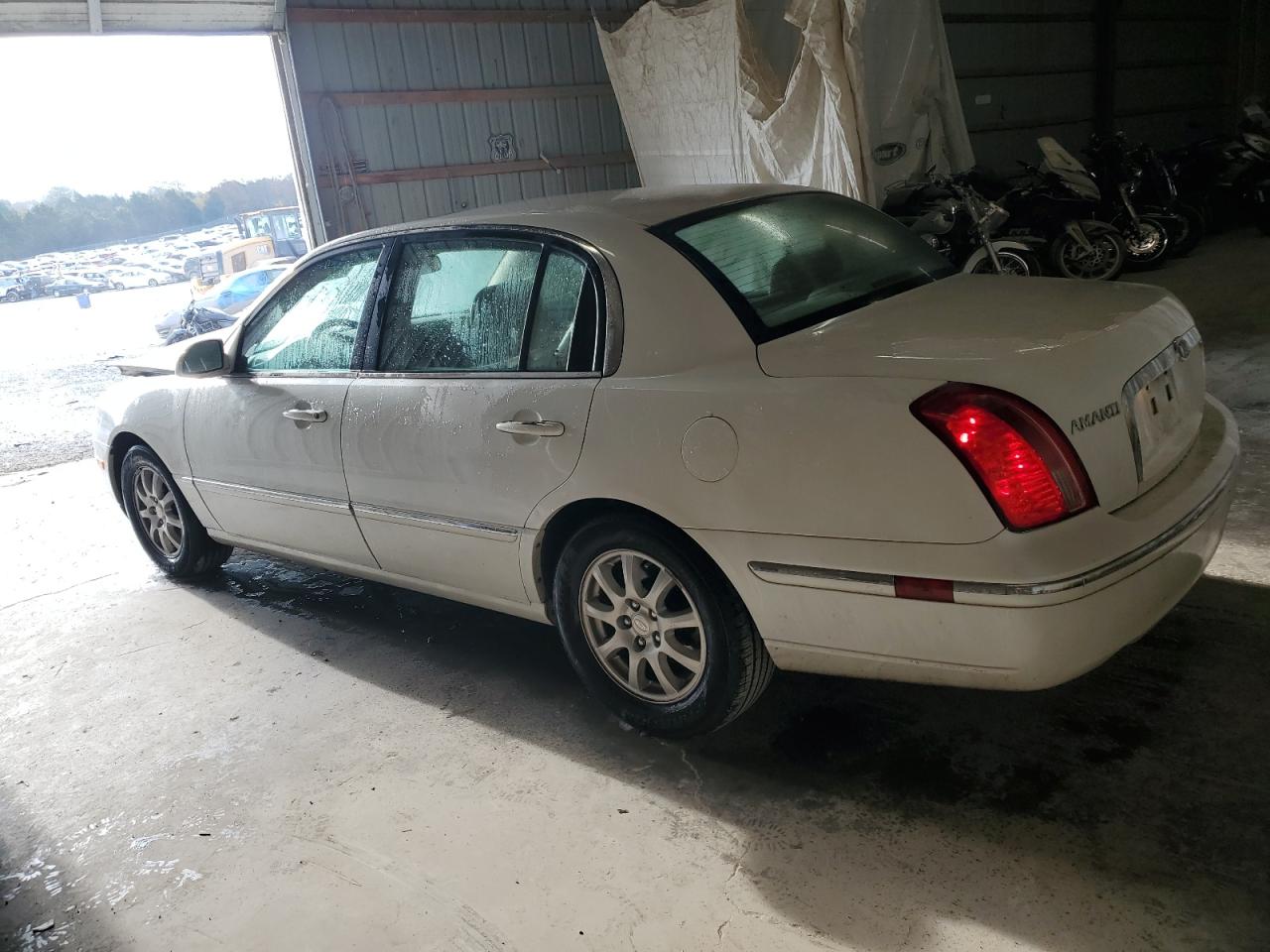 2007 Kia Amanti - Image 2