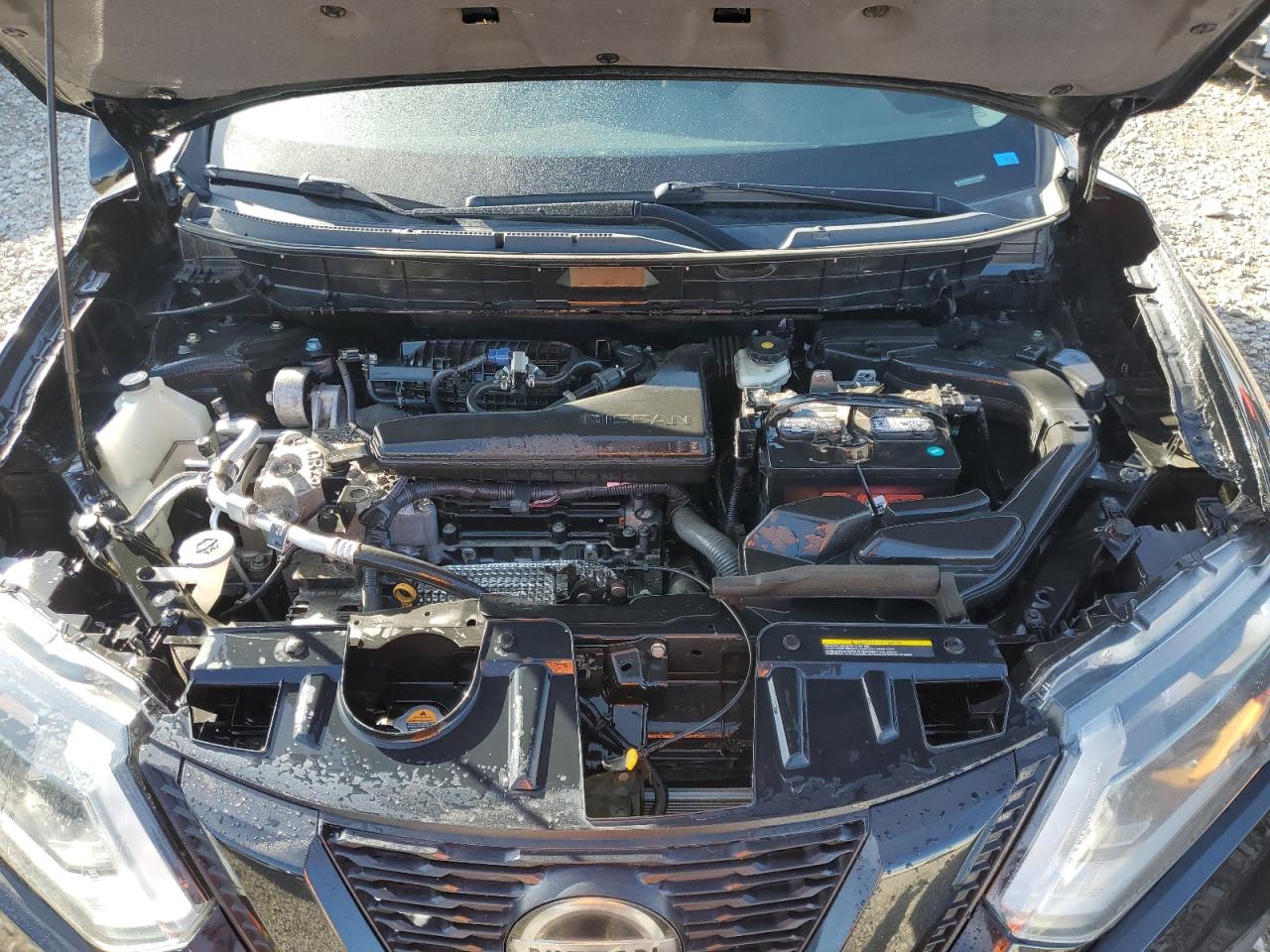 2018 Nissan Rogue - Image 12