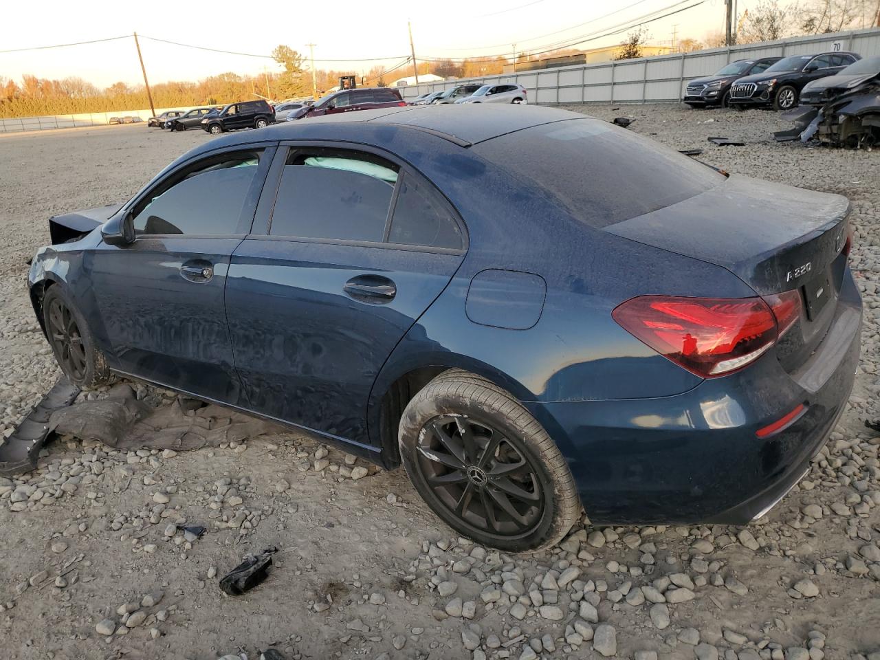 2021 Mercedes-Benz A-klasse - Image 2
