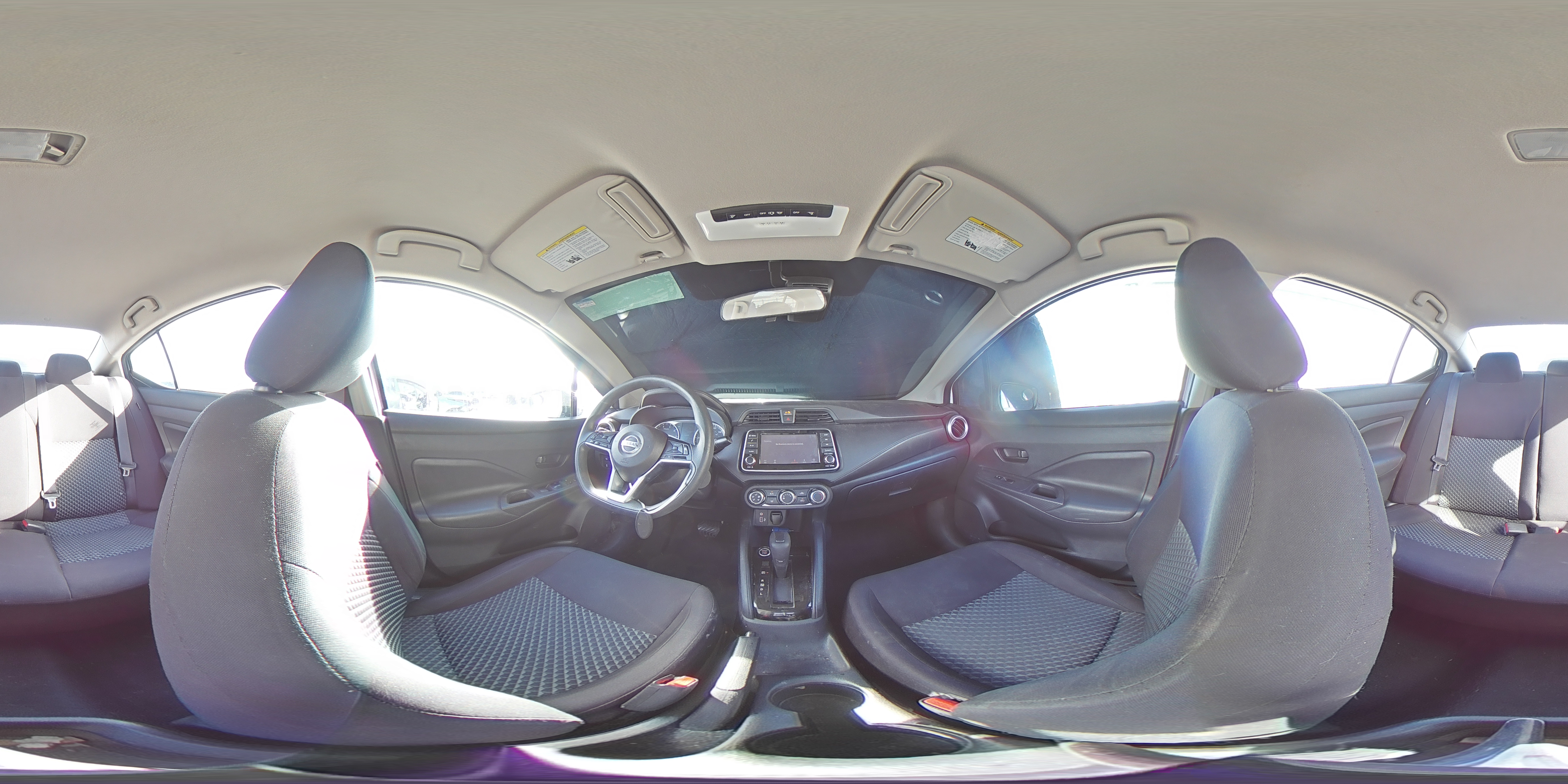 2021 Nissan Versa - Image 13