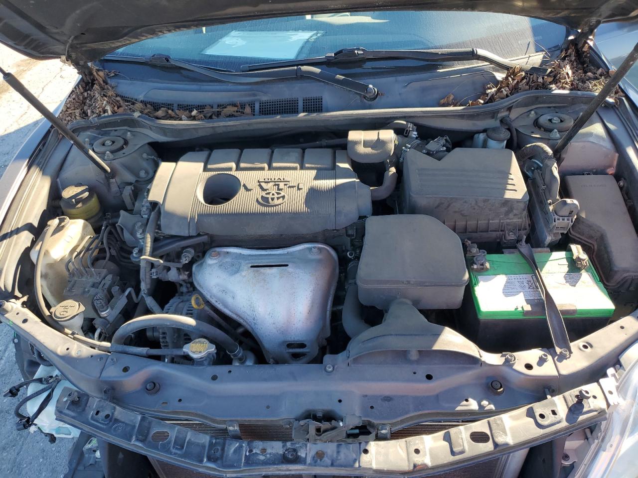 2011 Toyota Camry - Image 11