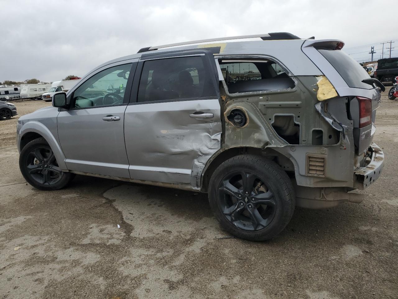 2019 Dodge Journey - Image 2