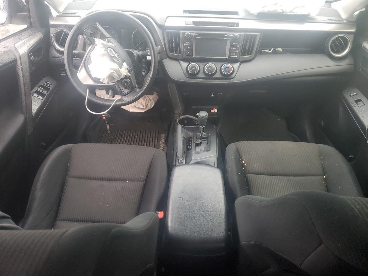 2017 Toyota RAV 4 - Image 8