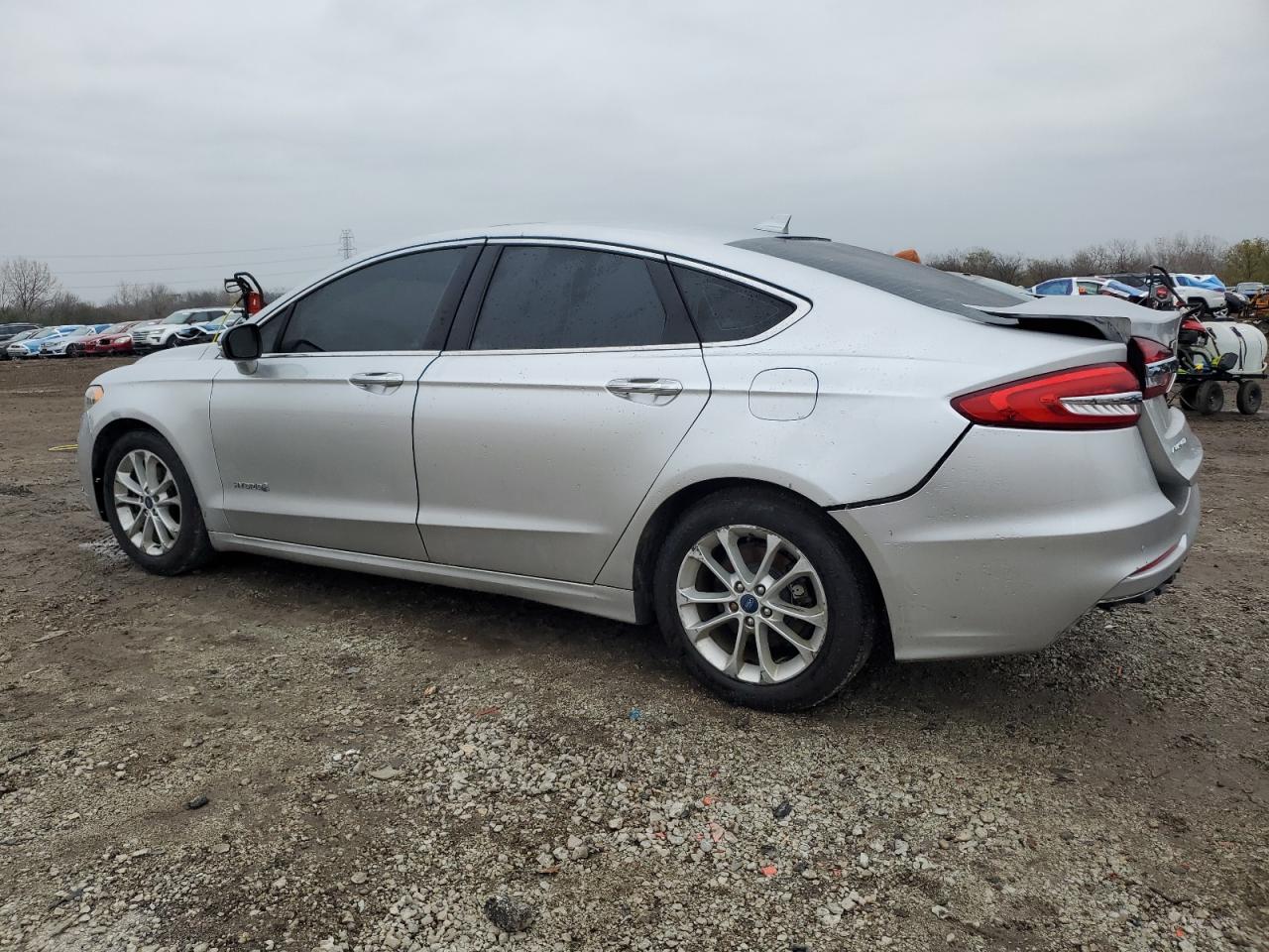 VIN 3FA6P0MU7KR124021 2019 FORD FUSION no.2