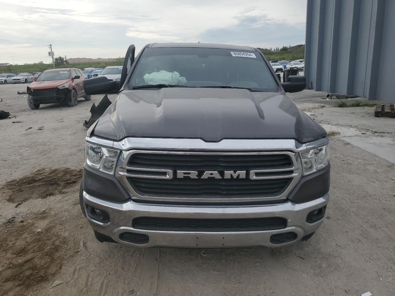 2021 RAM 1500 - Image 5