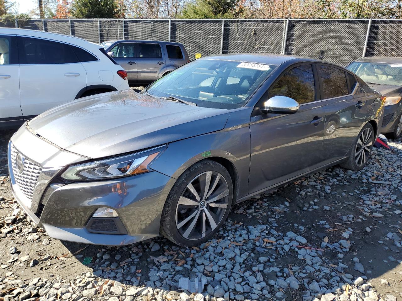 2020 Nissan Altima - Image 1