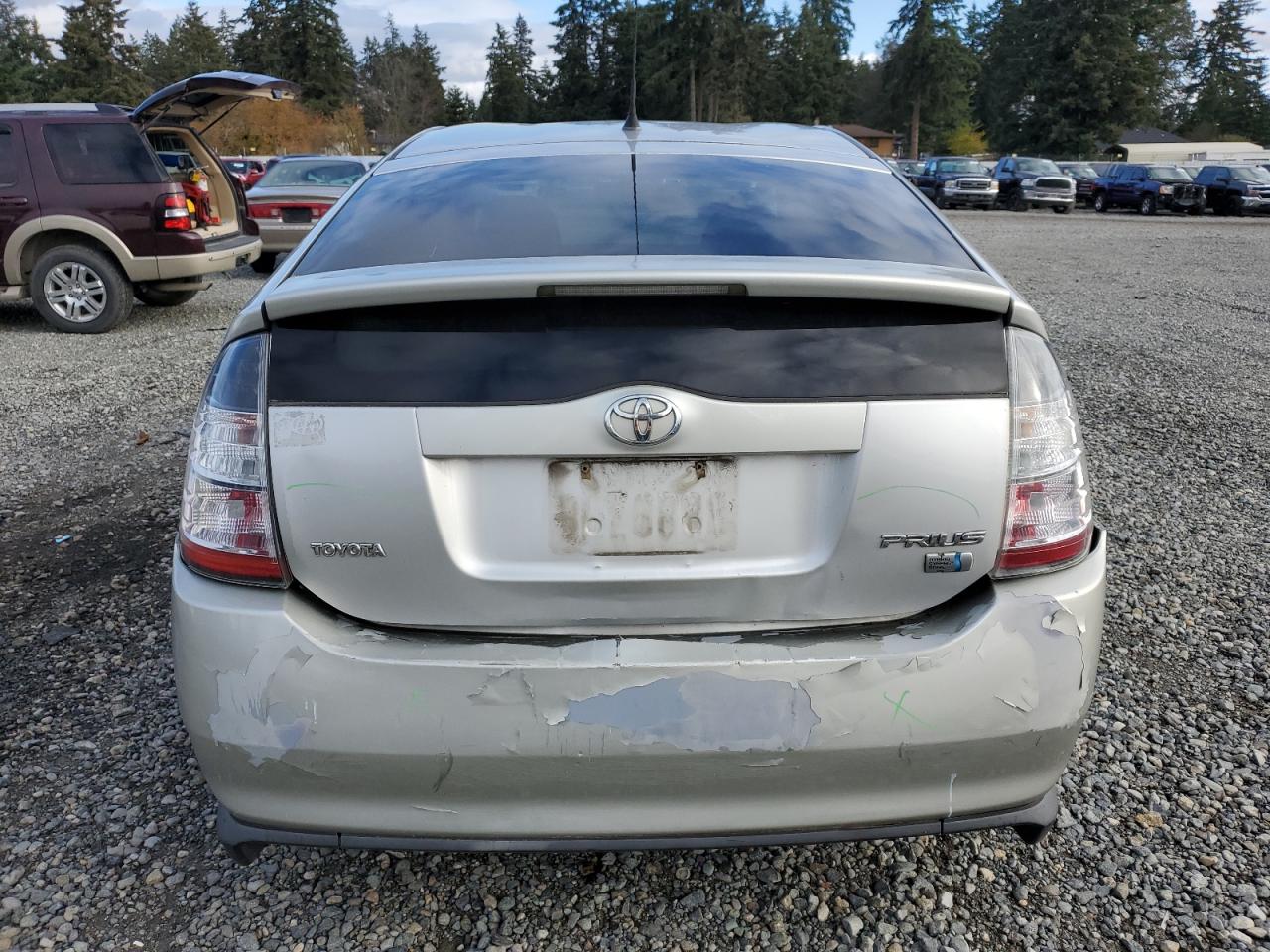 2004 Toyota Prius VIN: JTDKB22U840095556 Lot: 80667434