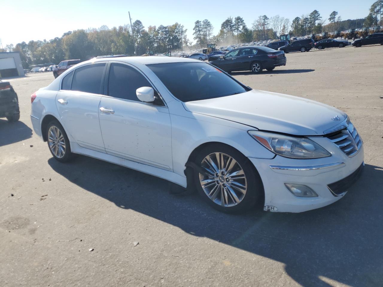 2013 Hyundai Genesis - Image 4