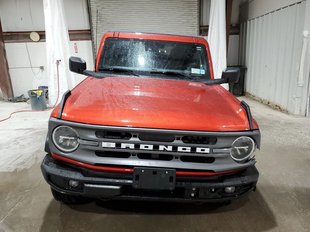 2023 Ford Bronco - Image 5