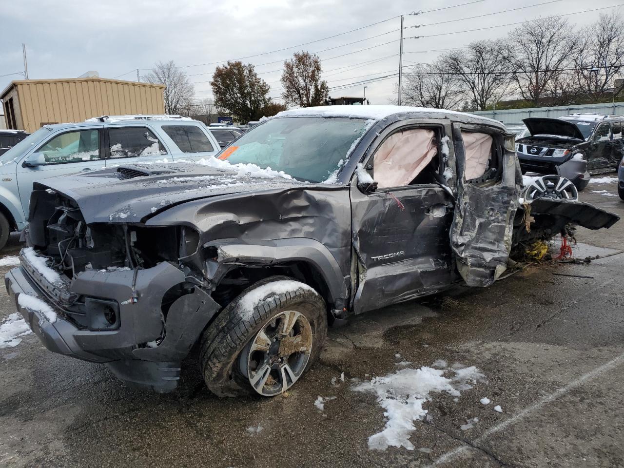 2018 TOYOTA TACOMA