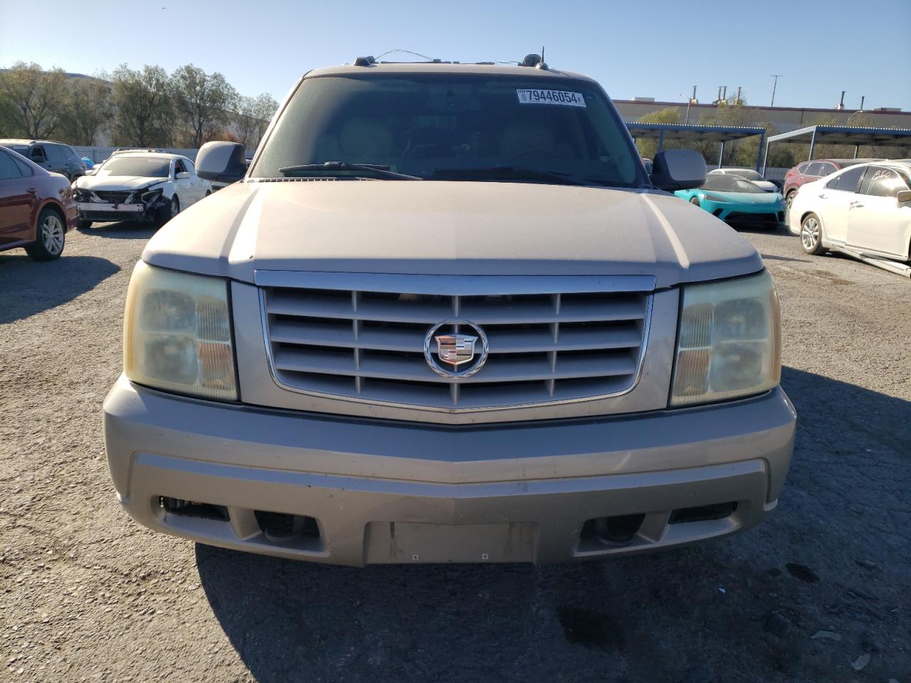 2004 Cadillac Escalade - Image 5