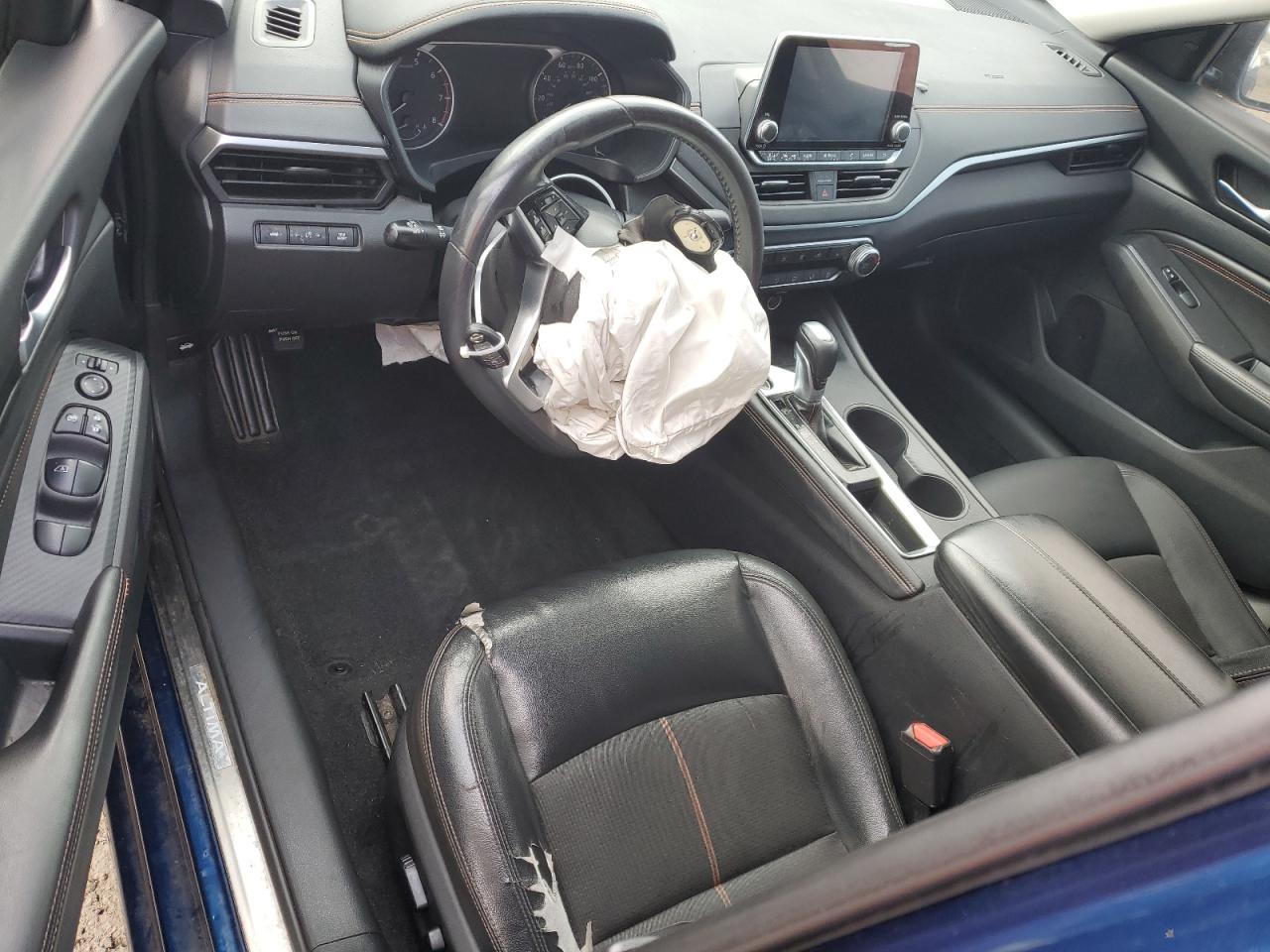 2019 Nissan Altima - Image 8