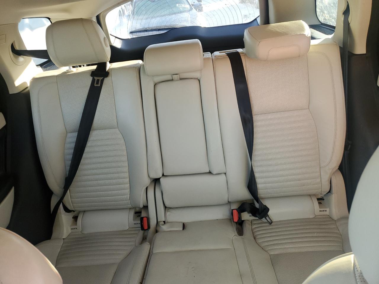 2016 Land Rover Discovery - Image 10