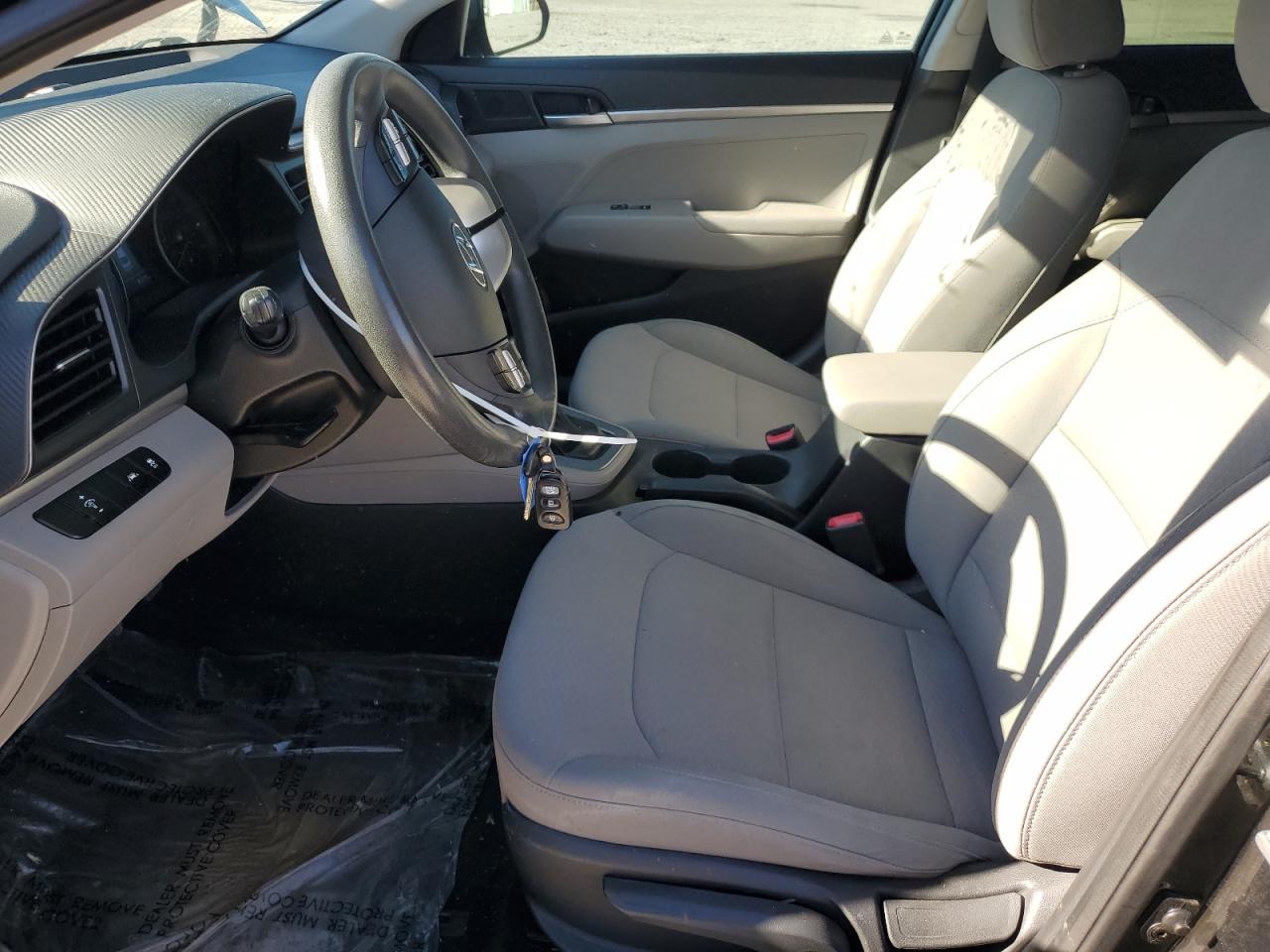 2020 Hyundai Elantra - Image 7