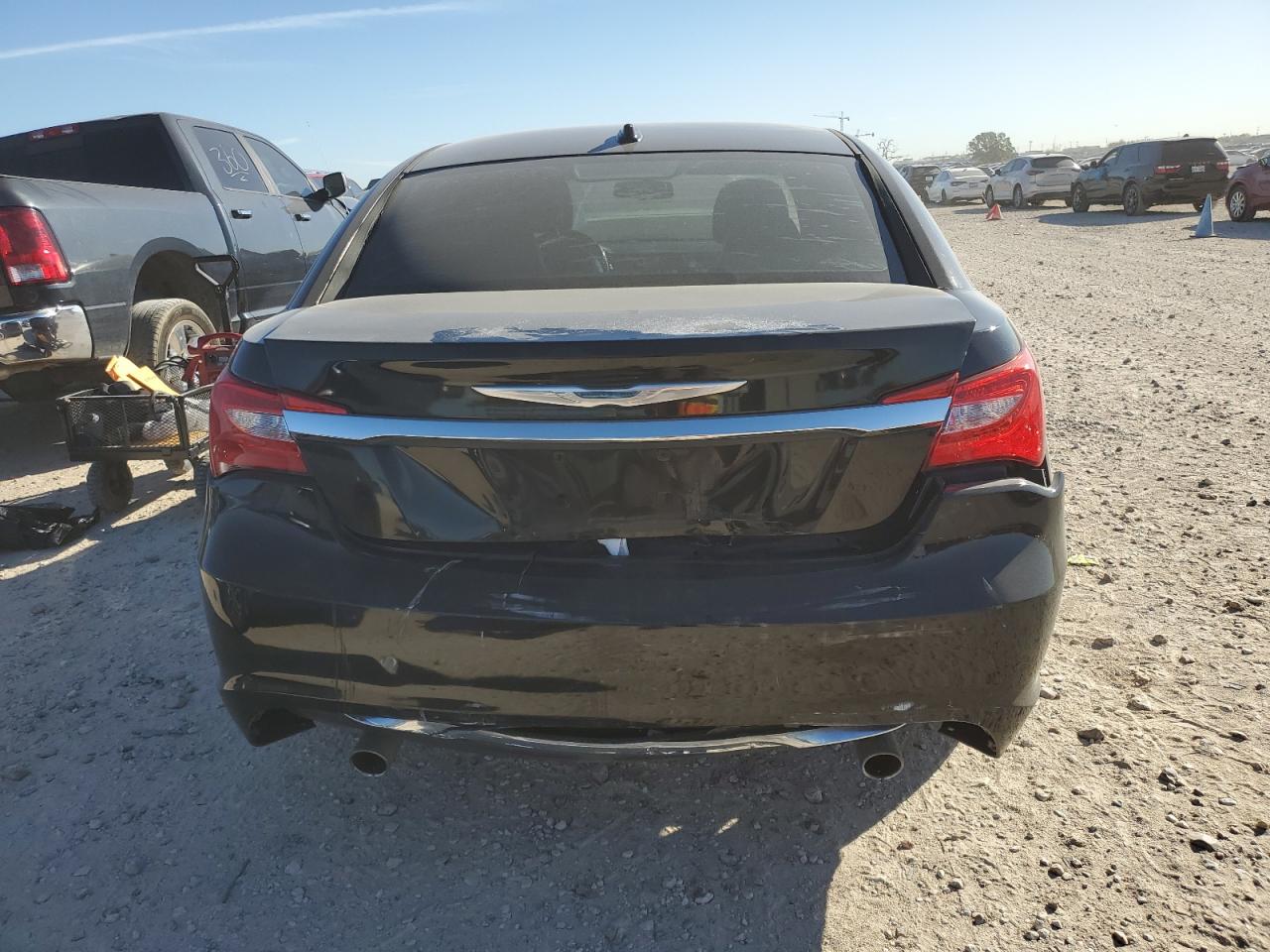 2013 Chrysler 200 - Image 6