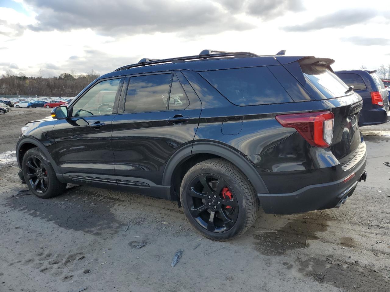 2020 Ford Explorer - Image 2