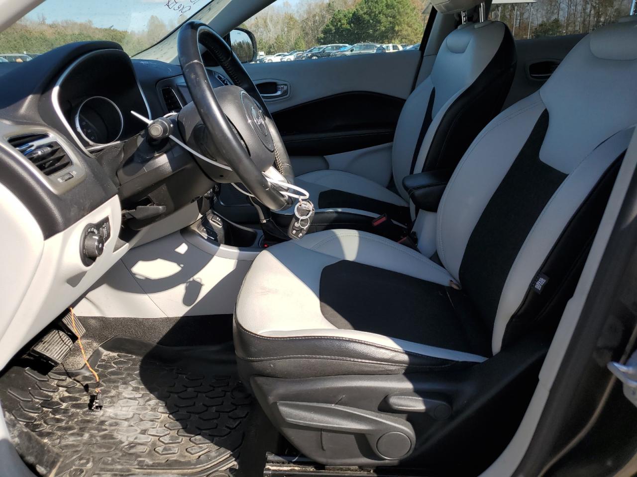 2018 Jeep Compass - Image 7