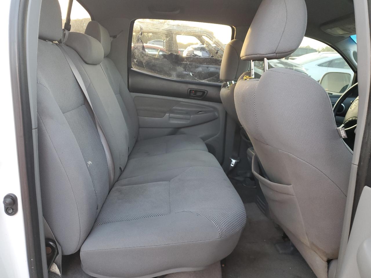 2009 Toyota Tacoma - Image 10