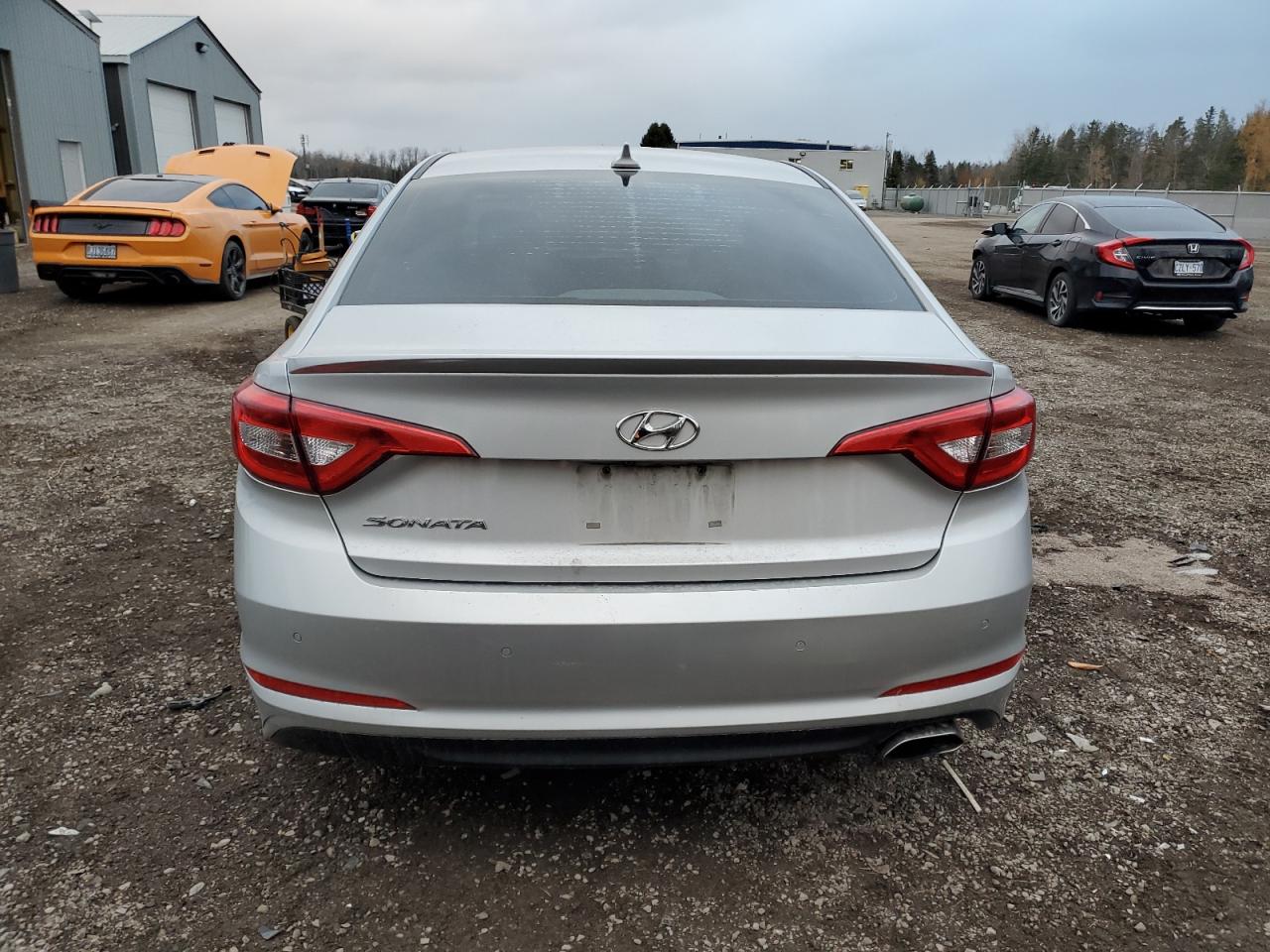 2017 Hyundai Sonata - Image 6